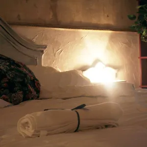 Bed & Art Hostal